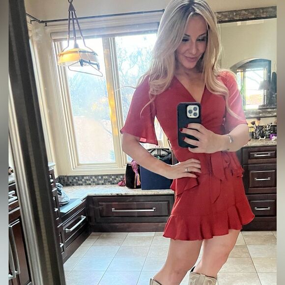 Pumpkin flowy dress - Picture 8 of 8